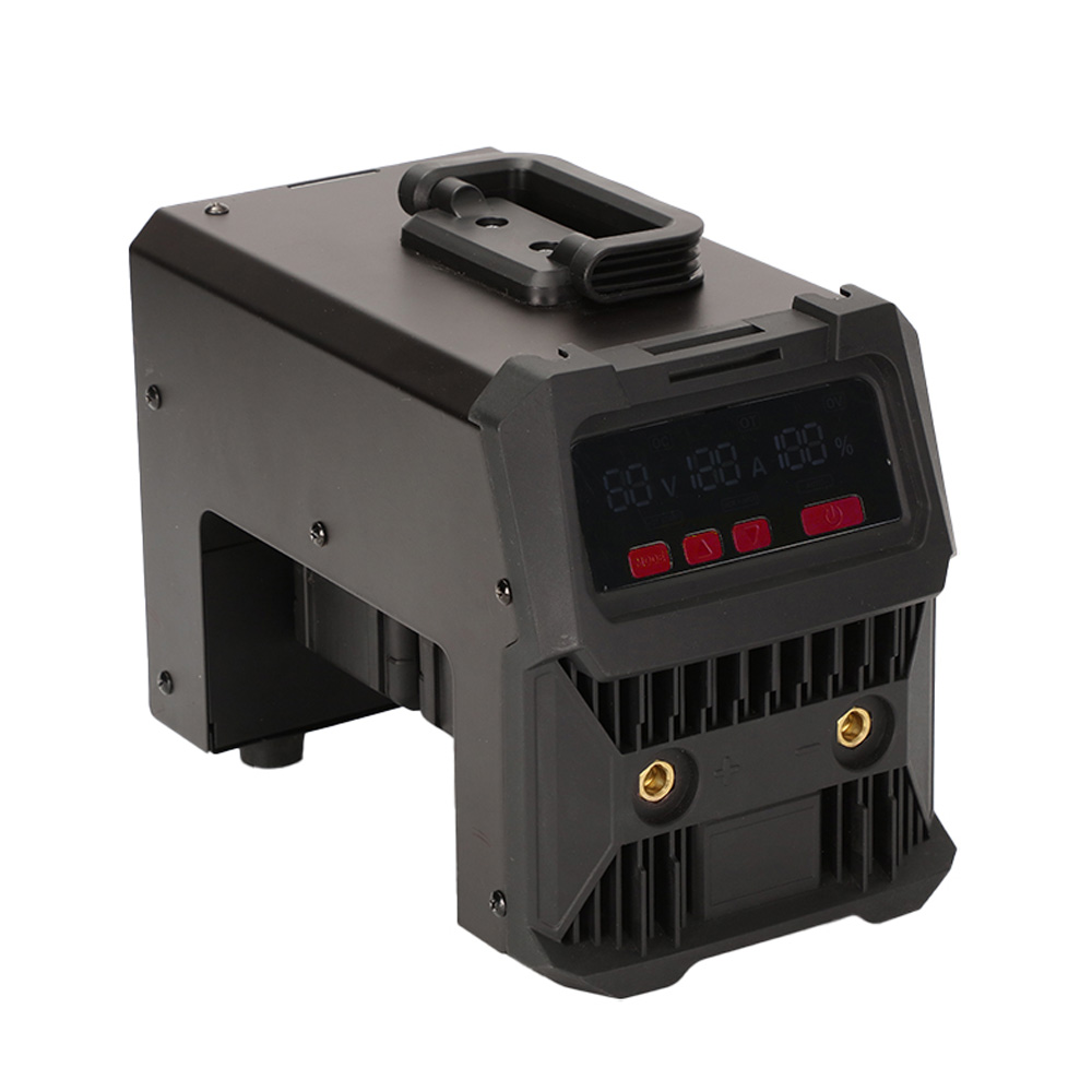 AKUKEEVITUSMASIN HWM402